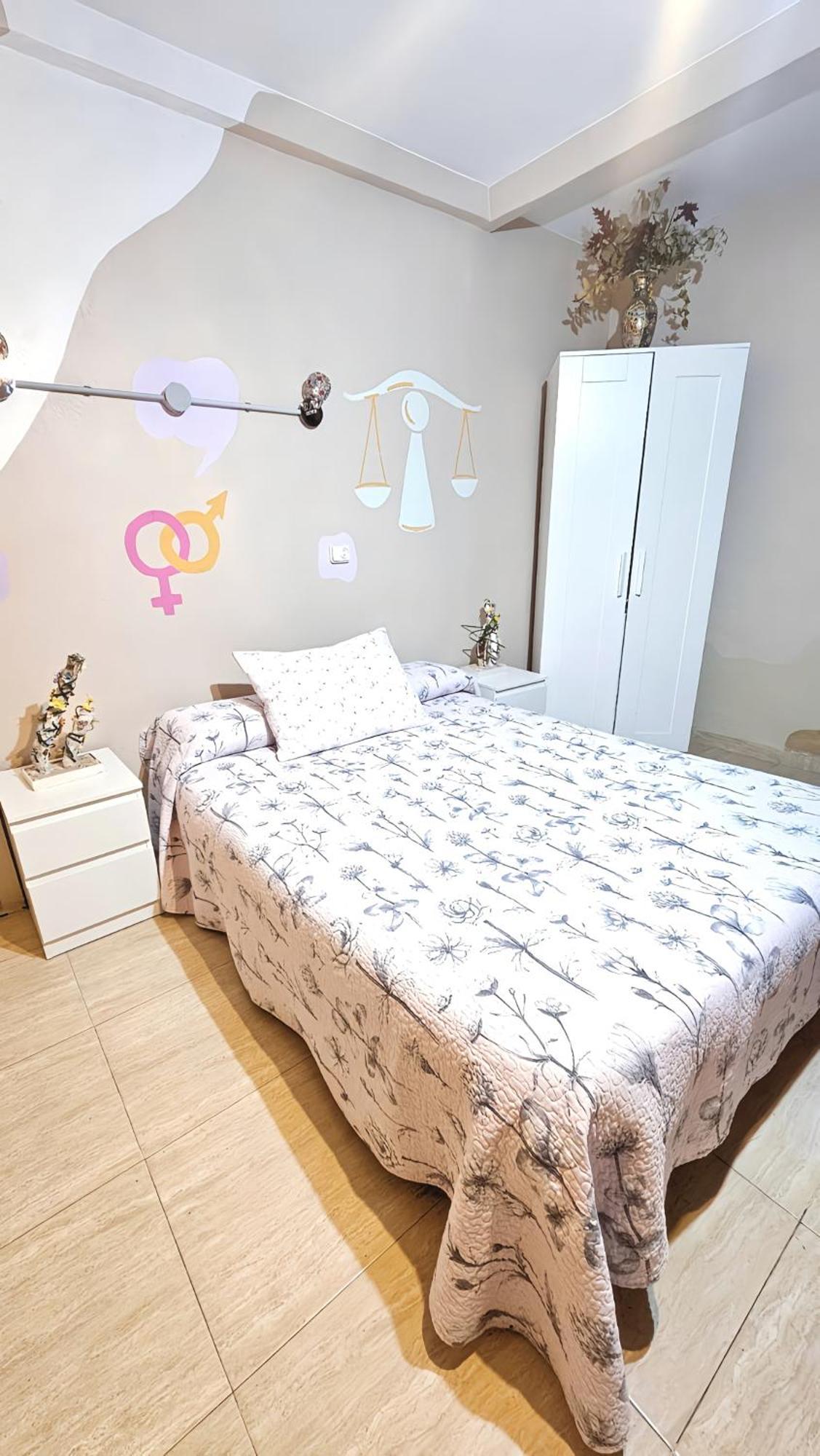 Hostal La Rosa Caces エクステリア 写真