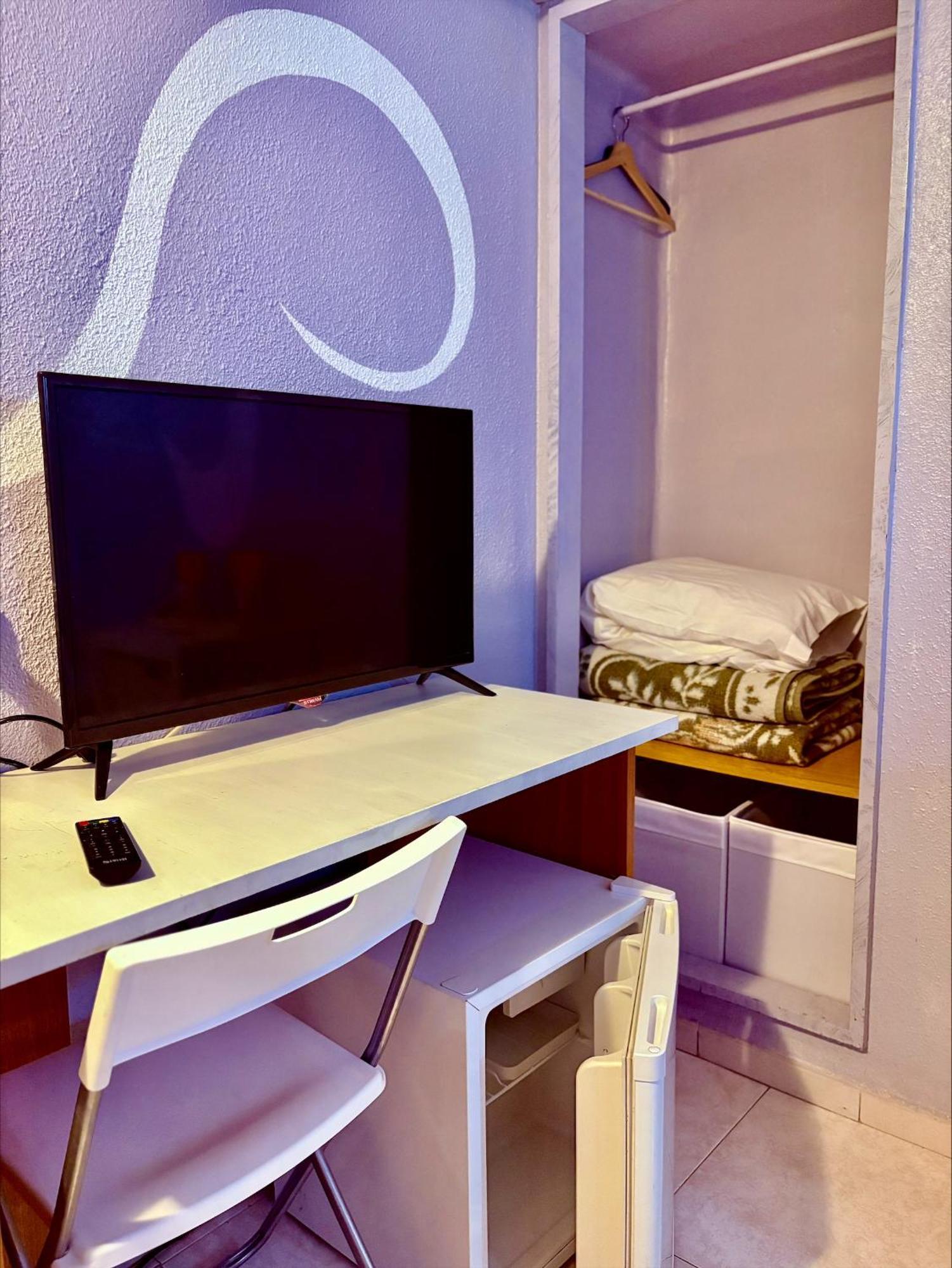 Hostal La Rosa Caces エクステリア 写真