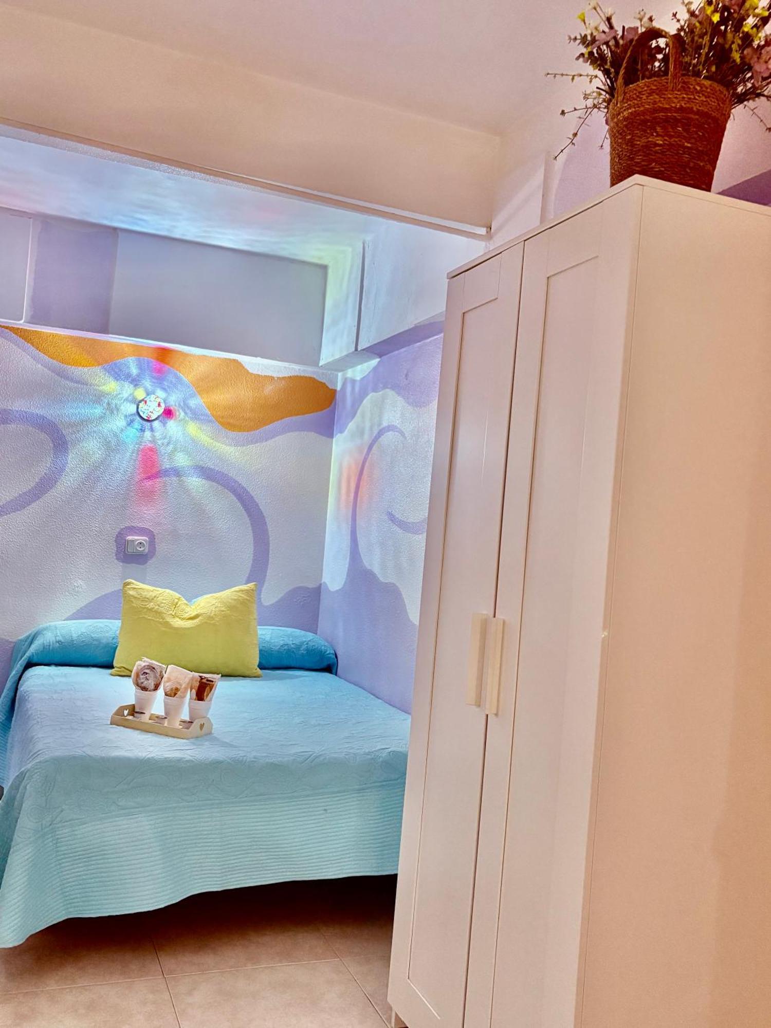 Hostal La Rosa Caces エクステリア 写真